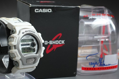 Near mint casio g shock - mint],