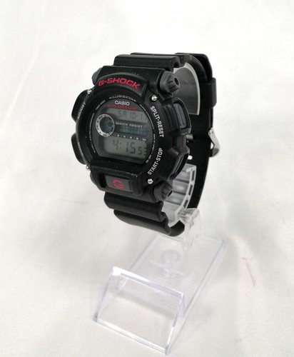 Quartz digital wristwatch - quartz,